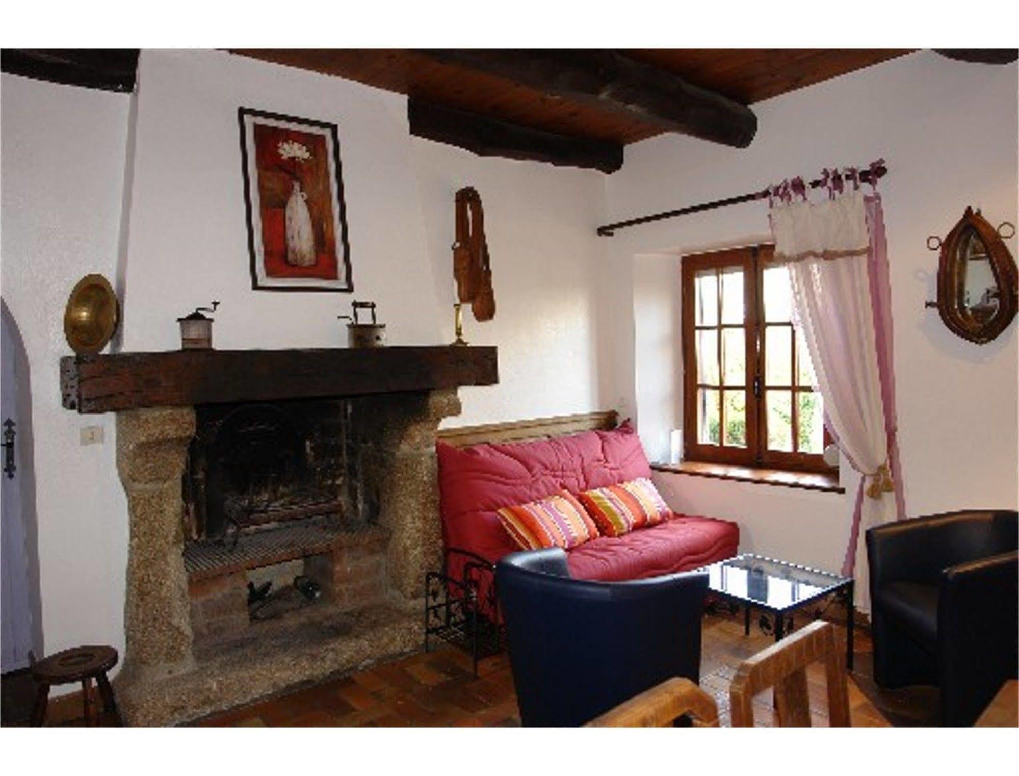 Hotel Domaine Le Puits De Jeanne Plouégat-Moysan Exterior foto